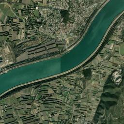 Aramon High Resolution Satellite Map