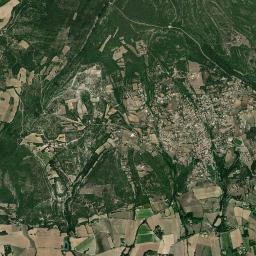 Reillanne High Resolution Satellite Map