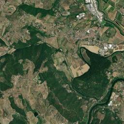 Comeana High Resolution Satellite Map