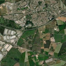 Saint-Martin-de-Crau High Resolution Satellite Map