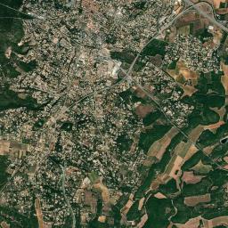 Saint-Maximin-la-Sainte-Baume High Resolution Satellite Map