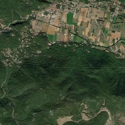 Signes High Resolution Satellite Map