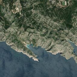 Les Baumettes High Resolution Satellite Map