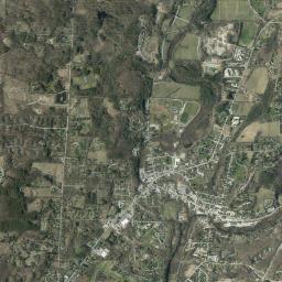 Manchester Center High Resolution Satellite Map