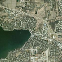 Pewaukee High Resolution Satellite Map