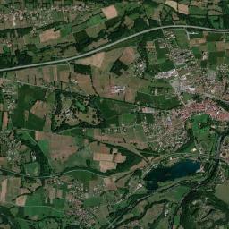 Montréjeau High Resolution Satellite Map