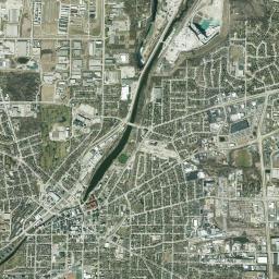 Waukesha High Resolution Satellite Map