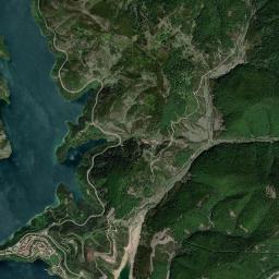 Riaño High Resolution Satellite Map