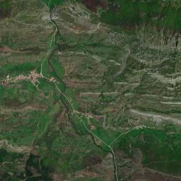 Cármenes High Resolution Satellite Map