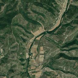 Navascués High Resolution Satellite Map