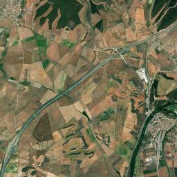 Prádanos de Ojeda High Resolution Satellite Map