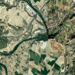 Puente la Reina High Resolution Satellite Map