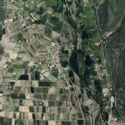 Llamas de la Ribera High Resolution Satellite Map