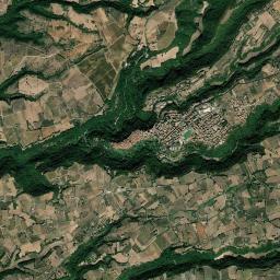 Pitigliano High Resolution Satellite Map