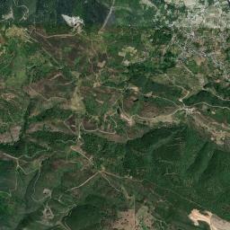 Corullón High Resolution Satellite Map