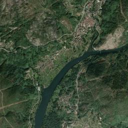 Ribadavia High Resolution Satellite Map