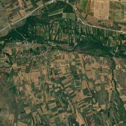 Клечовце High Resolution Satellite Map