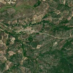 Castrillo de la Reina High Resolution Satellite Map