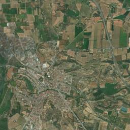 Monzón High Resolution Satellite Map