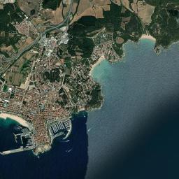 Palamós High Resolution Satellite Map