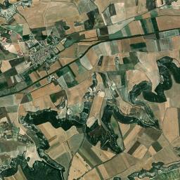 Piña de Esgueva High Resolution Satellite Map