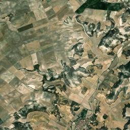 Piñel de Abajo High Resolution Satellite Map