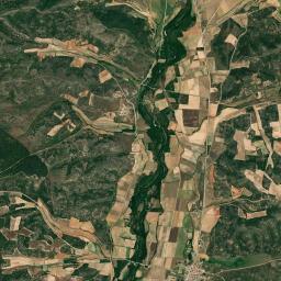 Valdemaluque High Resolution Satellite Map