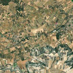 Fuentelisendo High Resolution Satellite Map