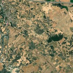 Fuentespina High Resolution Satellite Map