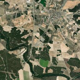 Alcazarén High Resolution Satellite Map