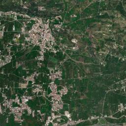 Comiziano High Resolution Satellite Map