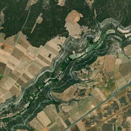 Almadrones High Resolution Satellite Map