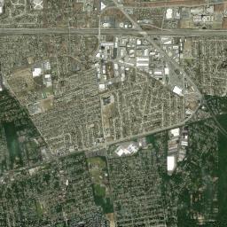 Central Islip High Resolution Satellite Map
