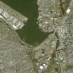 East Elmhurst High Resolution Satellite Map