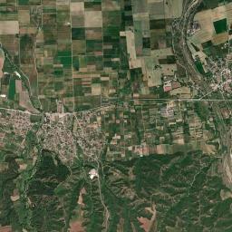 Gerakaroú High Resolution Satellite Map