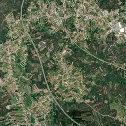 Oiã High Resolution Satellite Map