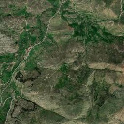 Mengamuñoz High Resolution Satellite Map