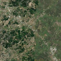 Tourais High Resolution Satellite Map