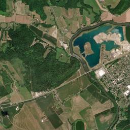 Gnadenhutten High Resolution Satellite Map