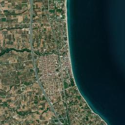 Leptokaryá High Resolution Satellite Map