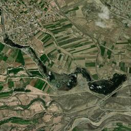 Yeraskhahun High Resolution Satellite Map