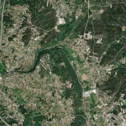 Caranguejeira High Resolution Satellite Map