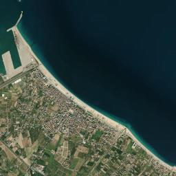 Marina di Schiavonea High Resolution Satellite Map