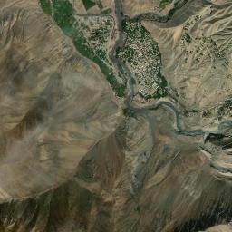 Ayní High Resolution Satellite Map