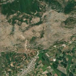 Loúros High Resolution Satellite Map