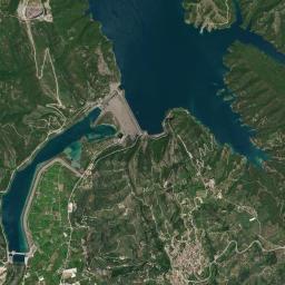 Péta High Resolution Satellite Map