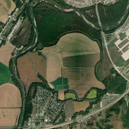 Grandview Plaza High Resolution Satellite Map