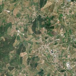 Azueira High Resolution Satellite Map