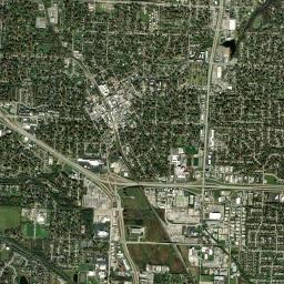 Lee's Summit High Resolution Satellite Map