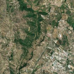 Pero Pinheiro High Resolution Satellite Map